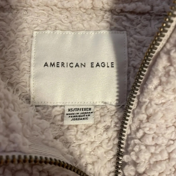American Eagle pull over - Picture 2 of 2